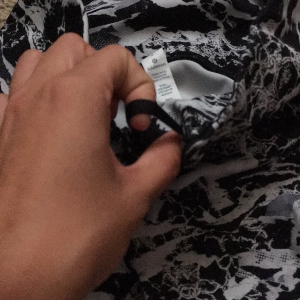 Lululemon Iced Black and White, Wunder Under III - Picture 3 of 5
